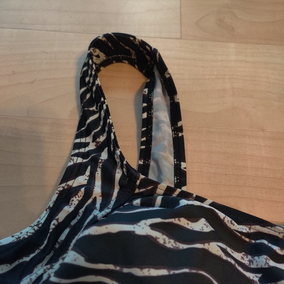 Island pearls one-piece swimsuit size 16 - Picture 3 of 11